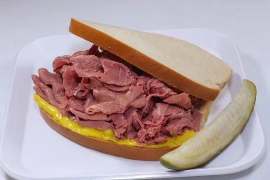 Corned Beef on Rye With Fries