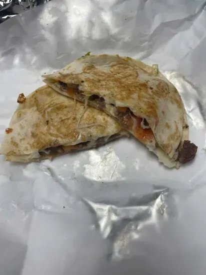 Sliced Quesadilla with Meat