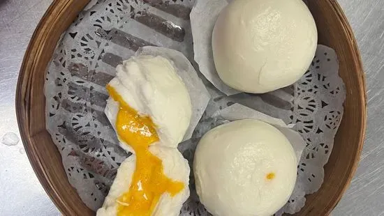 Steam Molten Egg Yolk Bun