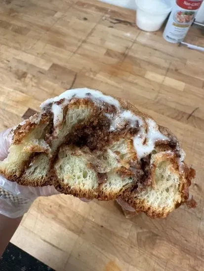 Horchata Frangipane Cinnamon Rolls