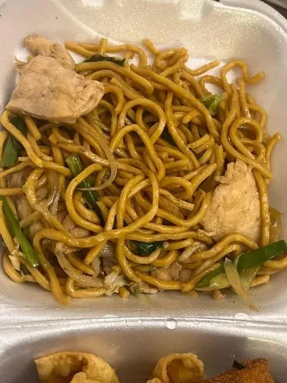 Chicken Lo Mein