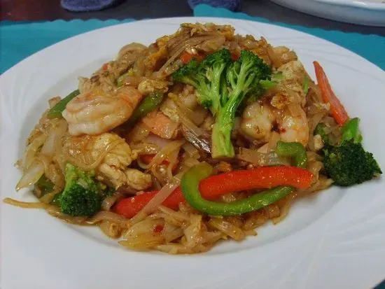 Basil Pad Thai 