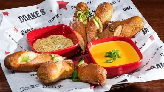 Warm Pretzels & Cheese Sauce