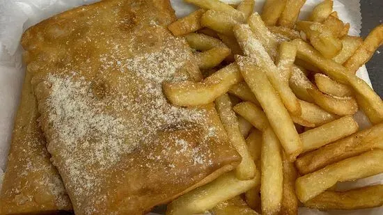 Pizza Puff with Fries