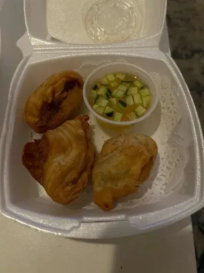 Taro puff (3pc)