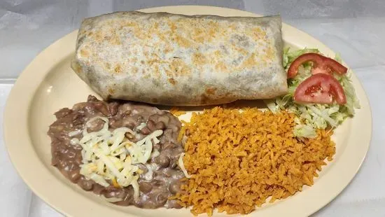 Pollo / Chicken Burrito Dinner