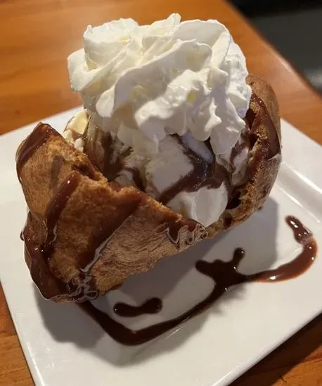 Kennedy's Popover Sundae