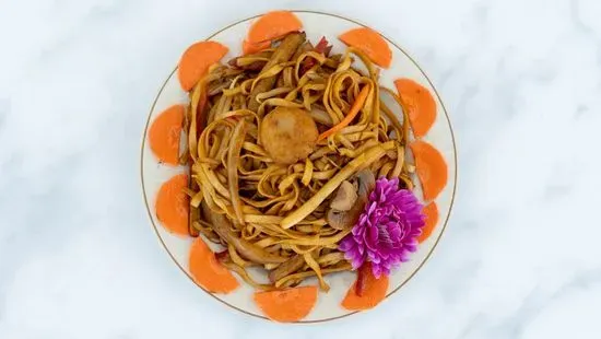 Roast Pork Lo Mein