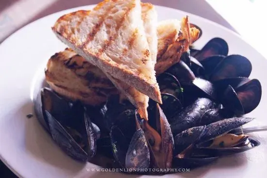 P.E.I. MUSSELS