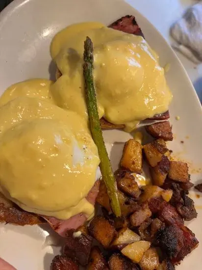 Traditional Eggs Benny