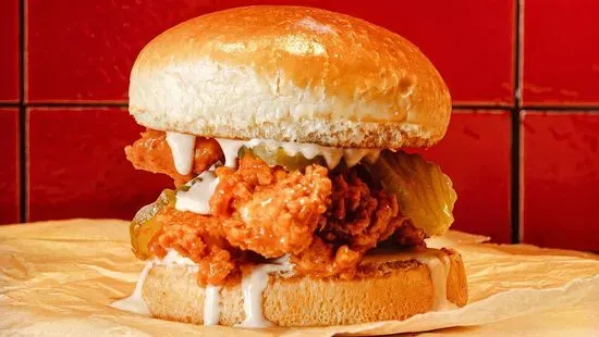 NASHVILLE HOT CRISPY CHICKEN SANDWICH