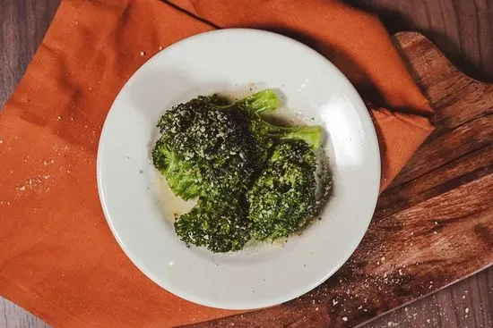 BROCCOLI WITH GARLIC BUTTER