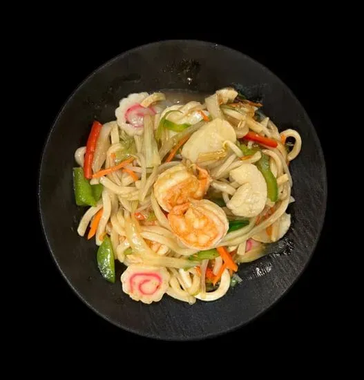 Seafood Yaki Udon