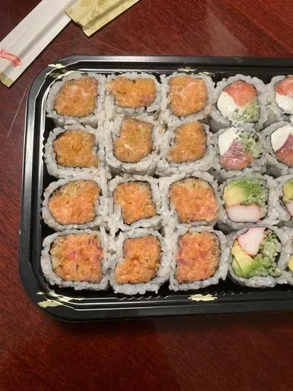 *Spicy Tuna Roll