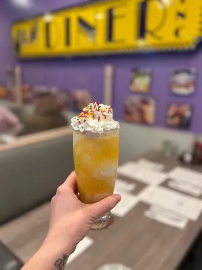 Fresh Orange Juice Creamsicle Float