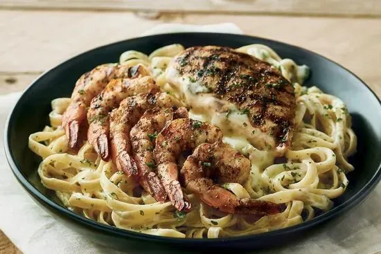 Queensland Chicken & Shrimp Pasta