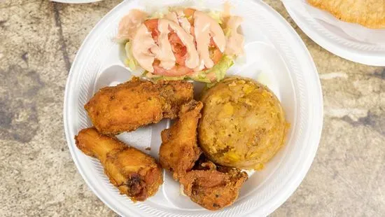 Mofongo con Chicharrón de Pollo / Mofongo with Crispy Fried Chicken Bites