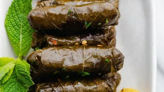 Stuffed Grape Leaves (5-6pcs Dolmas)