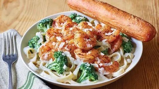 Classic Blackened Shrimp Alfredo