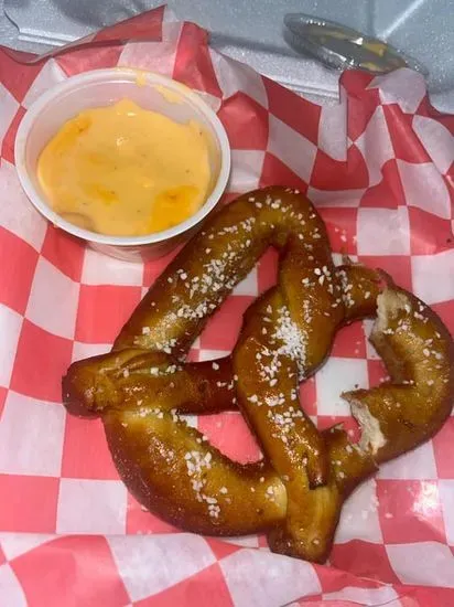 Pretzels w/ Beer Cheese