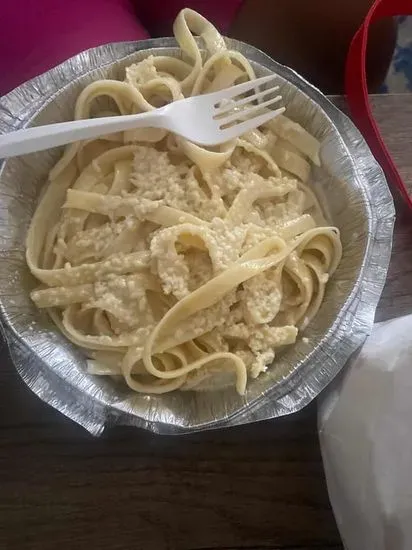 L. Pasta Alfredo / L. Alfredo Pasta