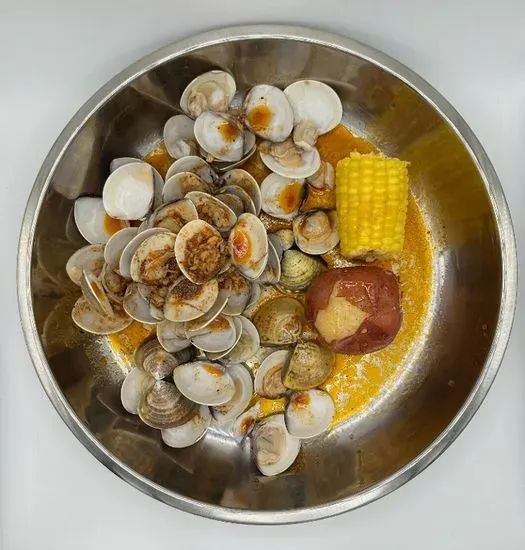 M6. White Clams 1 LB