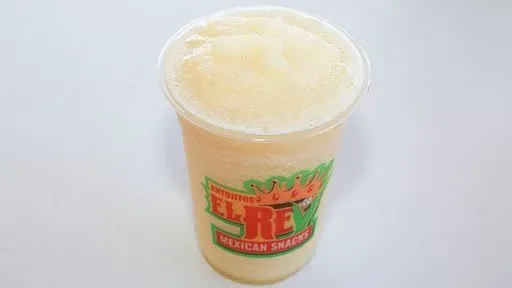 Raspa De Piña / Pineapple Shaved Ice