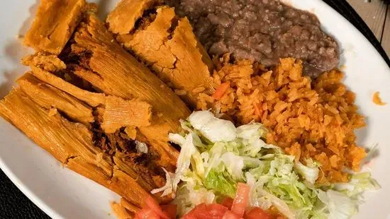 Plato de Almuerzo de Tamal / Tamale Lunch Plate