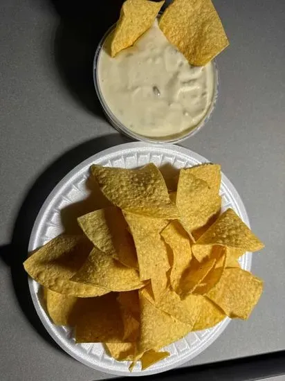 Chips & Queso