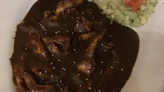 Pollo En Mole