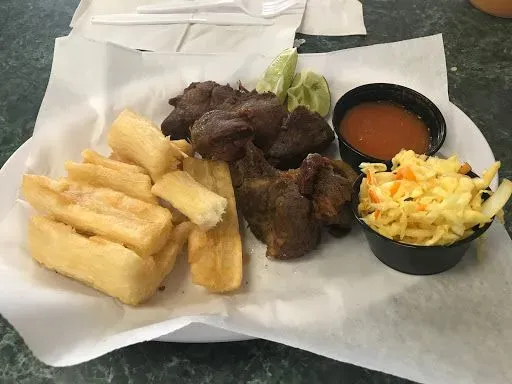 Yuca Con Chicharron