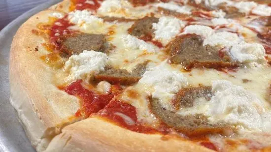 Meatball & Ricotta Pizza