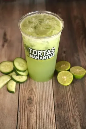 Pepino con Limon Agua