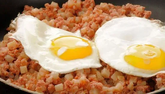 Corned Beef Hash with One Egg