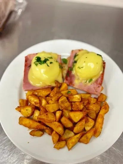 Classic Eggs Benny