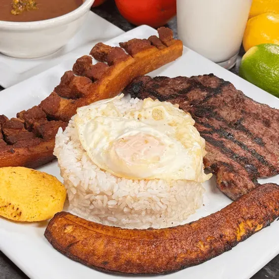 Bandeja Paisa / Paisa Tray