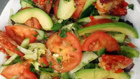 Ensalada de Camarones / Salad with Shrimp