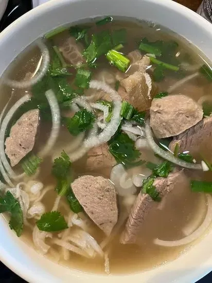 P1-House Special- Pho Dat Biet