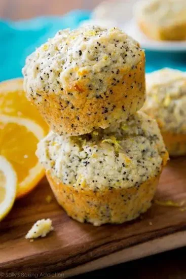 Lemon Poppyseed Muffin