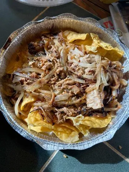 Nachos Carnitas with Grilled Onions