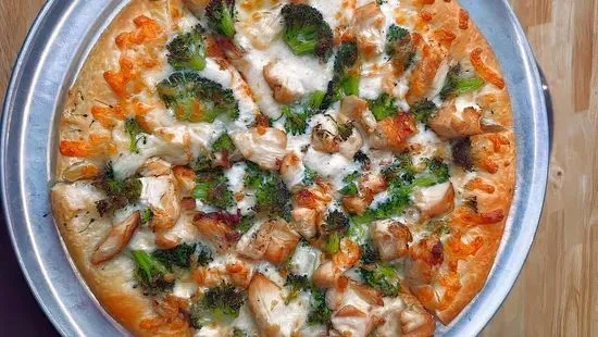 Chicken Broccoli Alfredo Pizza