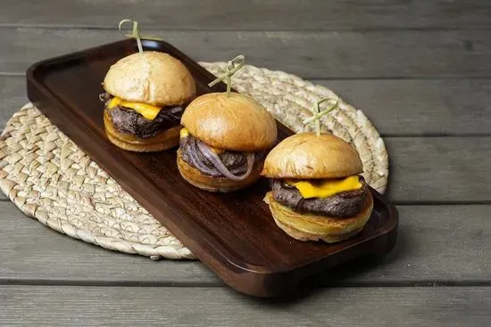 CHEESEBURGER SLIDERS