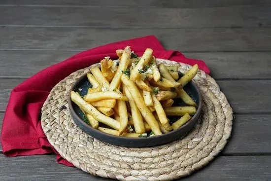 GARLIC PARMESAN FRIES