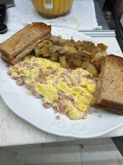 Scrambled Eggs w/ Diced Ham