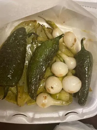 Cebollitas, Nopales y Chiles Toreados