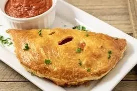 Pollo Broccoli Calzone