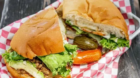 Tortas: Queso, Crema, Frijoles, Lechuga, Tomate y Aguacate