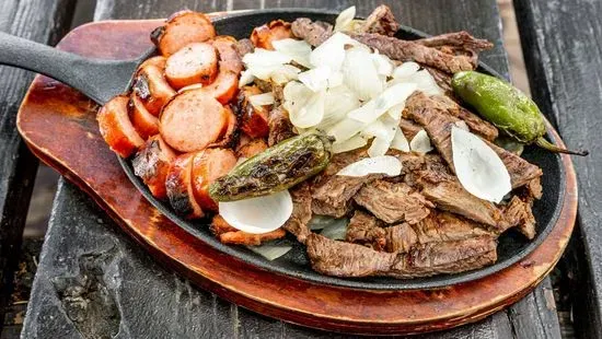 Parrillada Fajita De Res y Salchicha