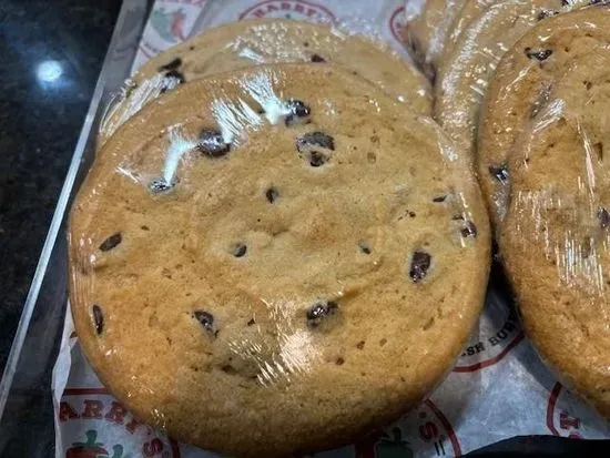 Chocolate chip cookie