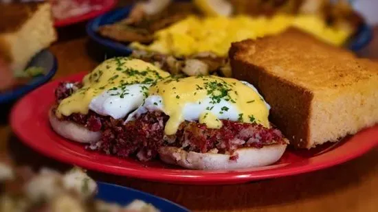 Chourico Hash Benedict